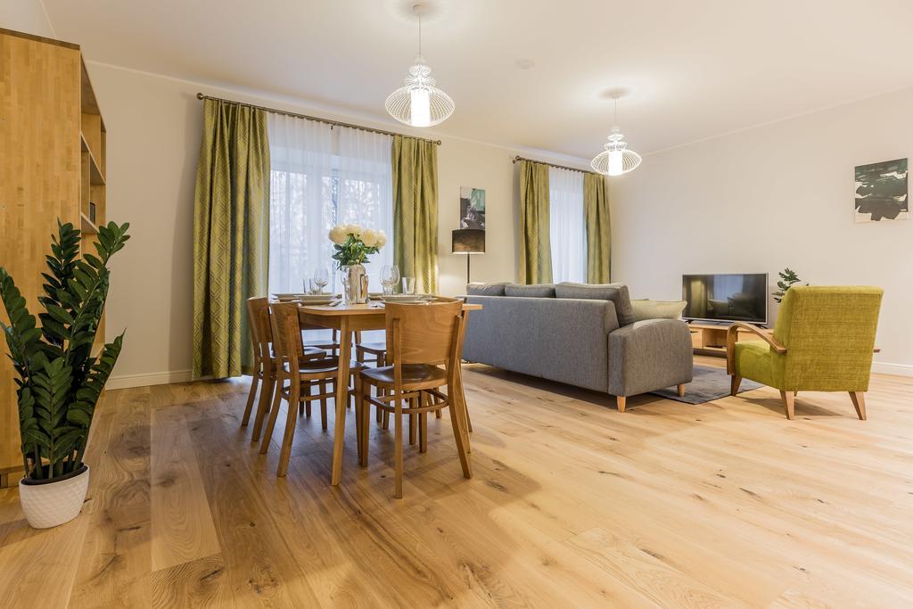 Pronksi 3 Apartments Tallinn Bagian luar foto